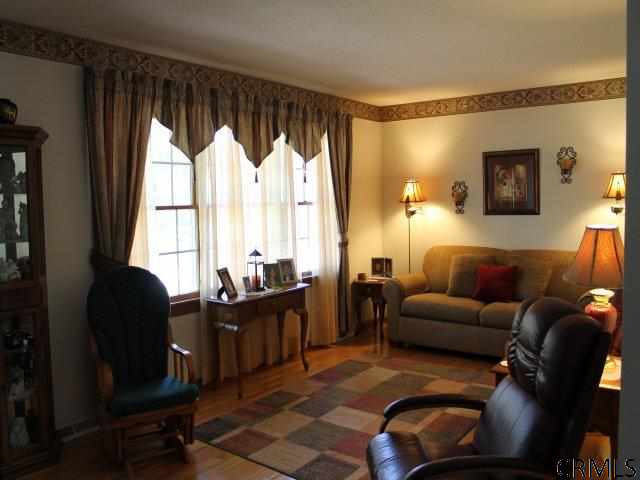98 Vosburgh Road Halfmoon, NY 12118 - Photo 3 of 25 Photo 3