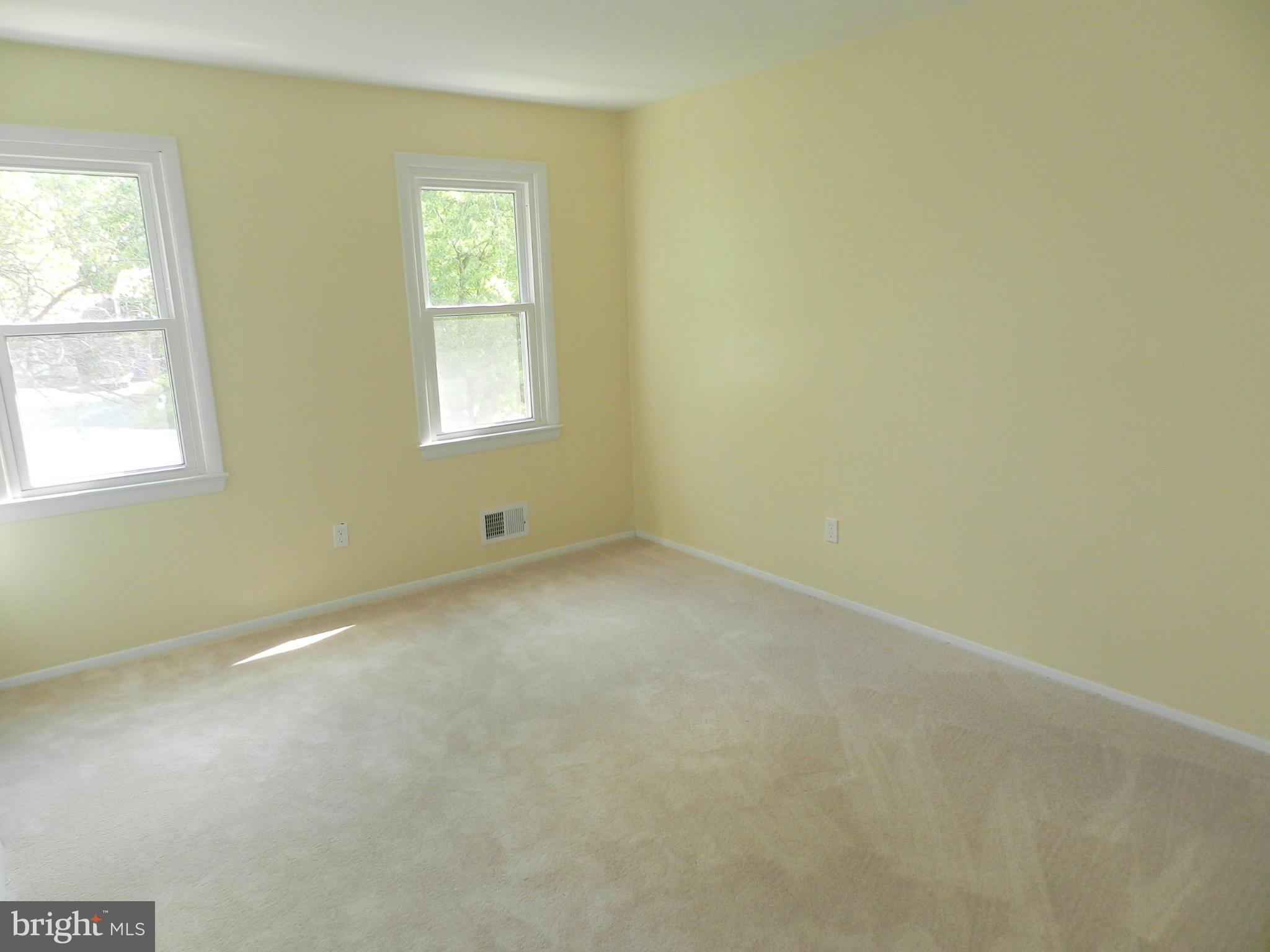17208 Whites Road Poolesville, MD 20837 - Photo 21 of 29 Bedroom