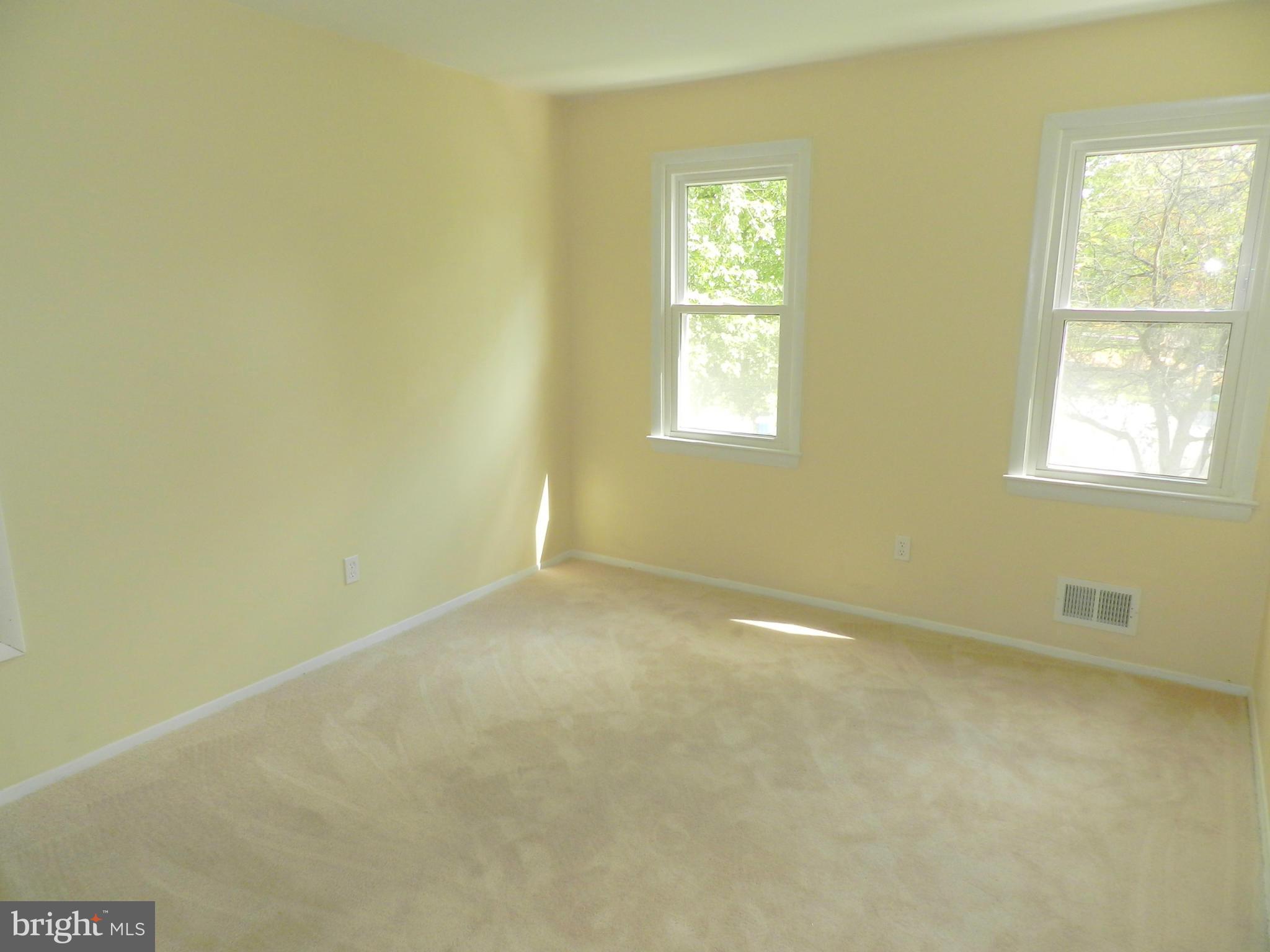 17208 Whites Road Poolesville, MD 20837 - Photo 22 of 29 Bedroom
