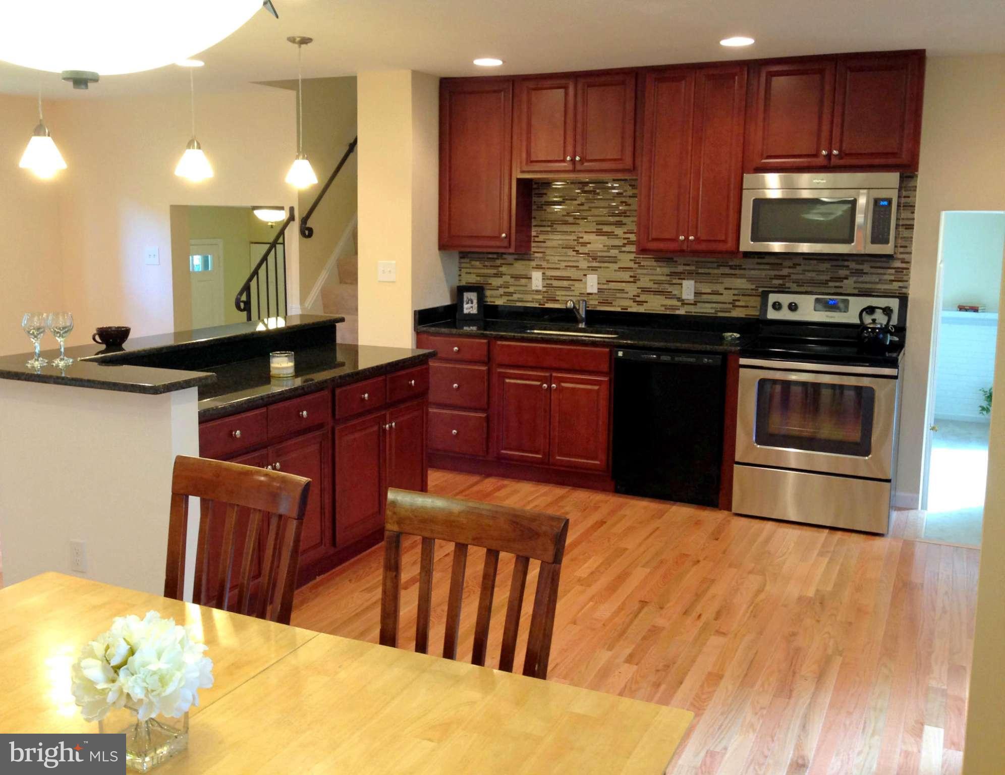 17208 Whites Road Poolesville, MD 20837 - Photo 6 of 29 Kitchen