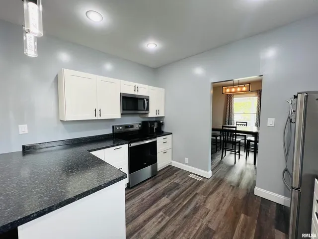 $87,500 | 1300 Lincoln Street, Eldorado, IL 62930