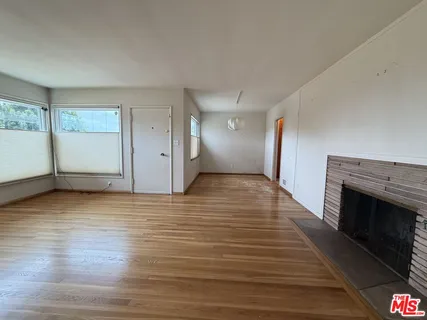 $1,900,000 | 12207 Palms Boulevard, Los Angeles, CA 90066
