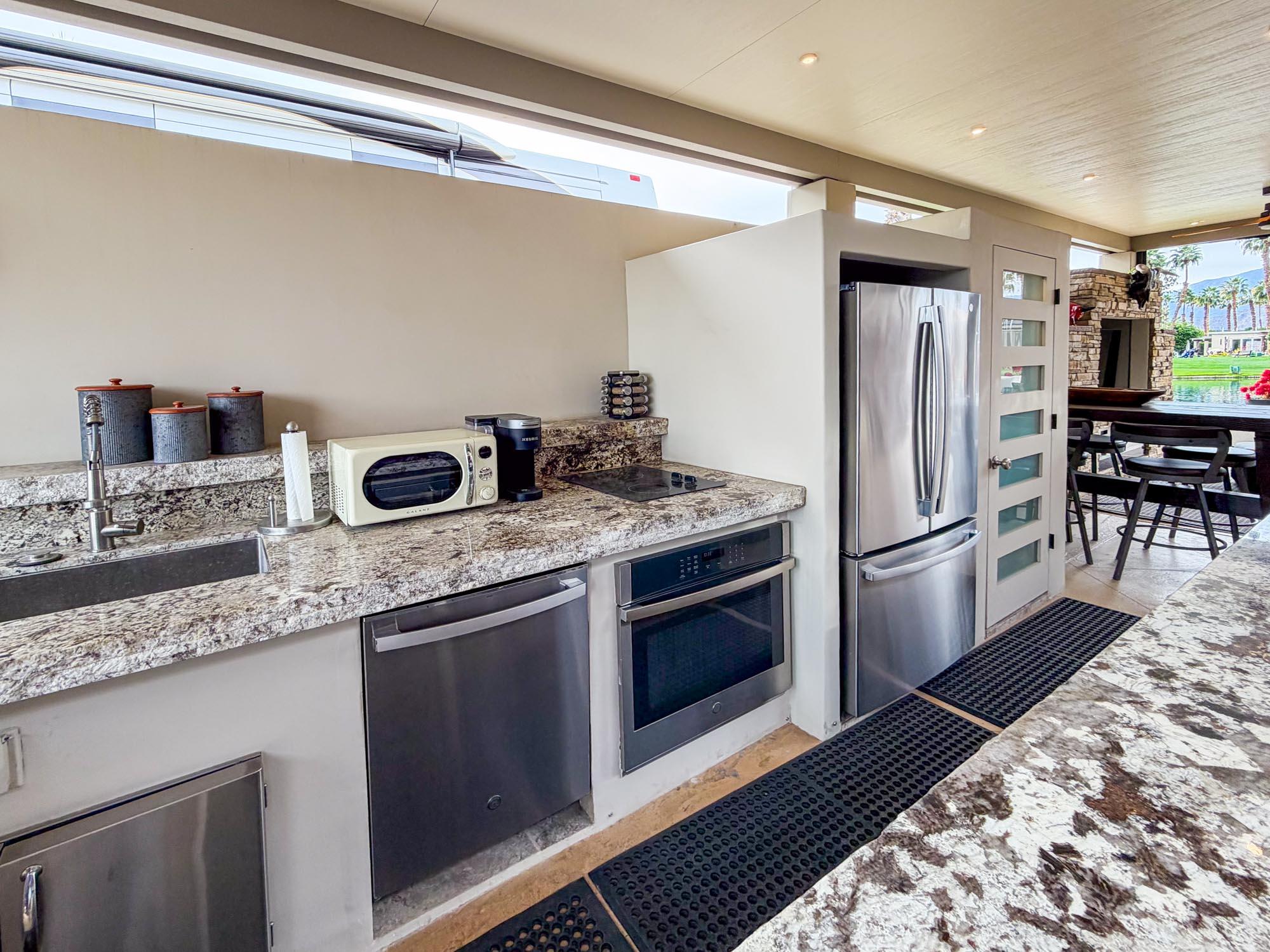 80394 Ave 48, Unit 210 Indio, CA 92201 - Photo 5 of 22 rv lot 210-6