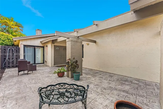 $575,000 | 11525 Southwest 135th Court, Miami, FL 33186