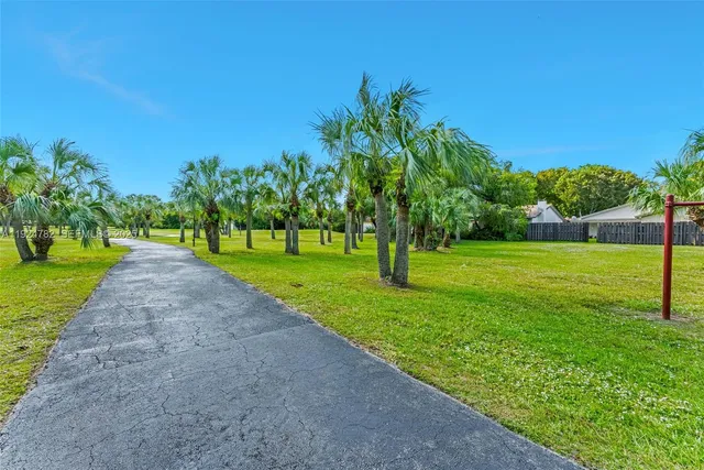 $575,000 | 11525 Southwest 135th Court, Miami, FL 33186