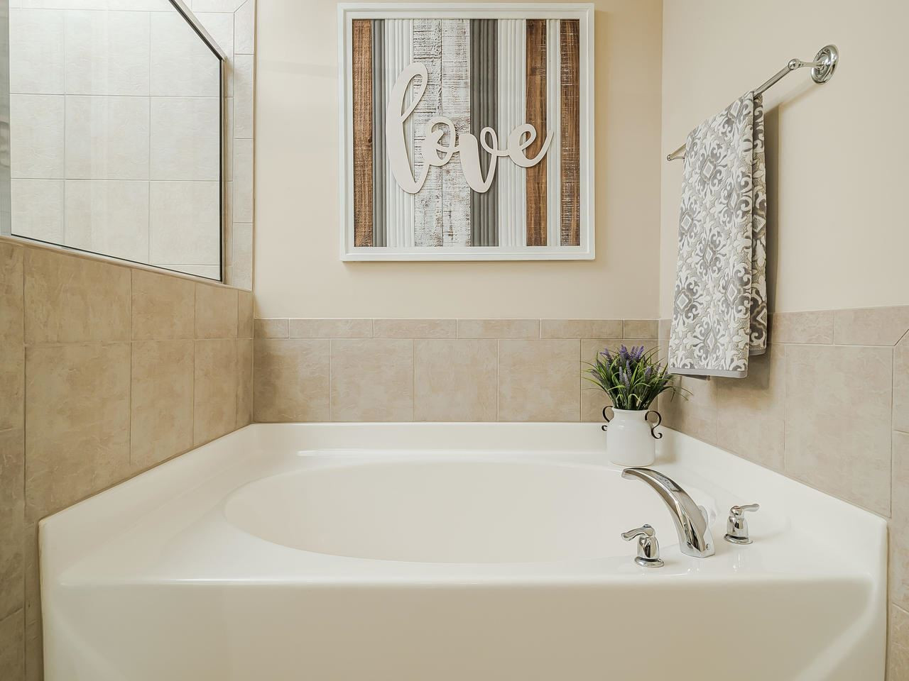 1008 Ranchester Road Knightdale, NC 27545 - Photo 20 of 29 Soak away your worries right here!