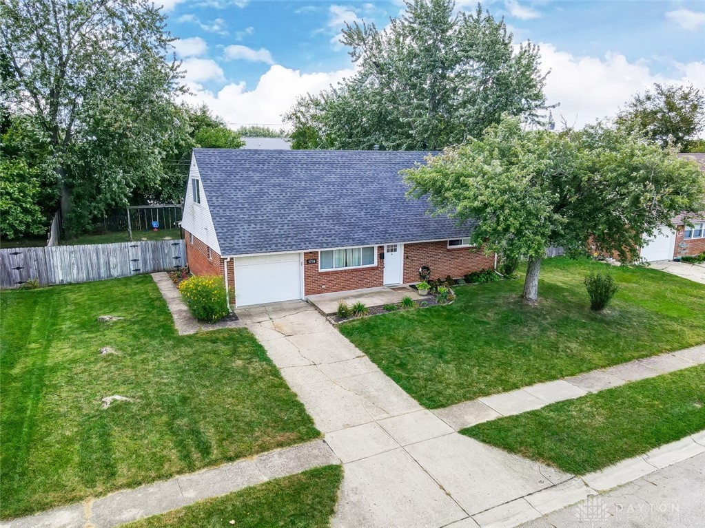 5756 Benedict Road Huber Heights, OH 45424 - Photo 3 of 36