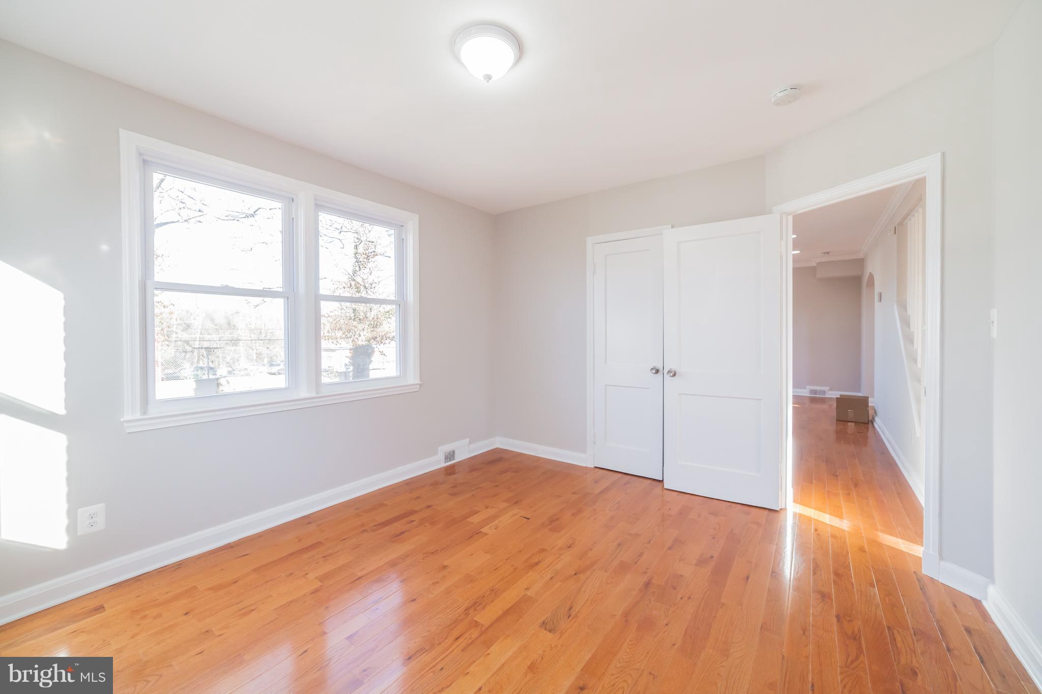 7115 Liberty Road Baltimore, MD 21207 - Photo 6 of 30 Family Room