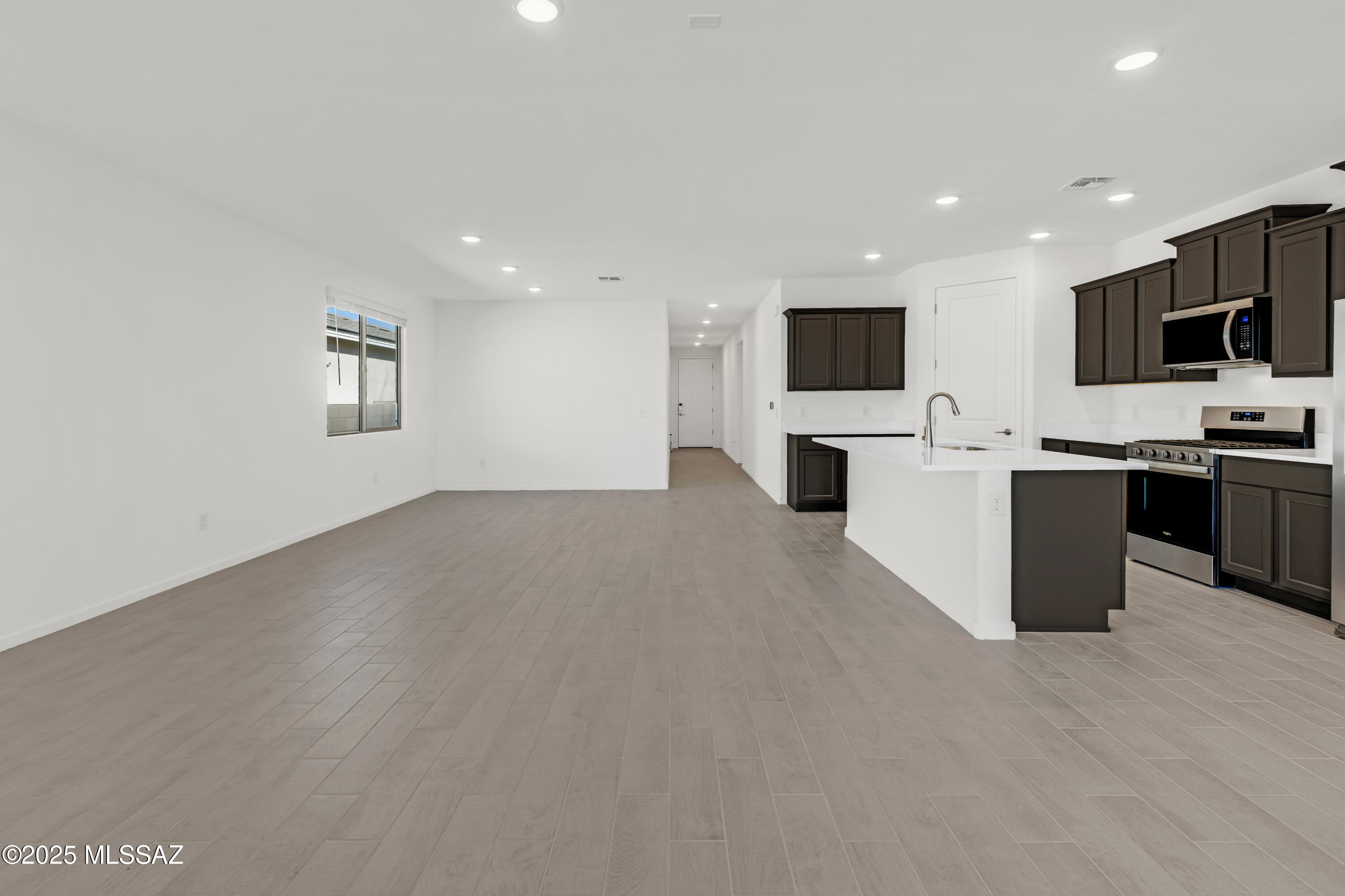 10112 South Arnold Ranch Road Vail, AZ 85641 - Photo 1 of 16 Gallery Image 1