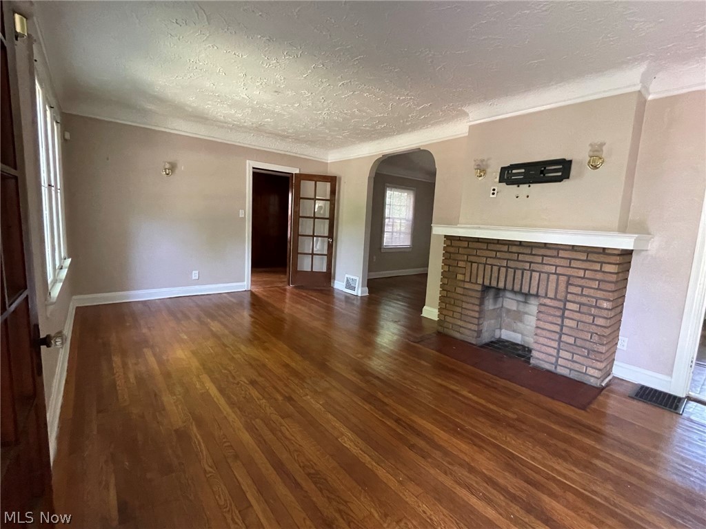 1071 Hillstone Road Cleveland Heights, OH 44121 - Photo 5 of 12