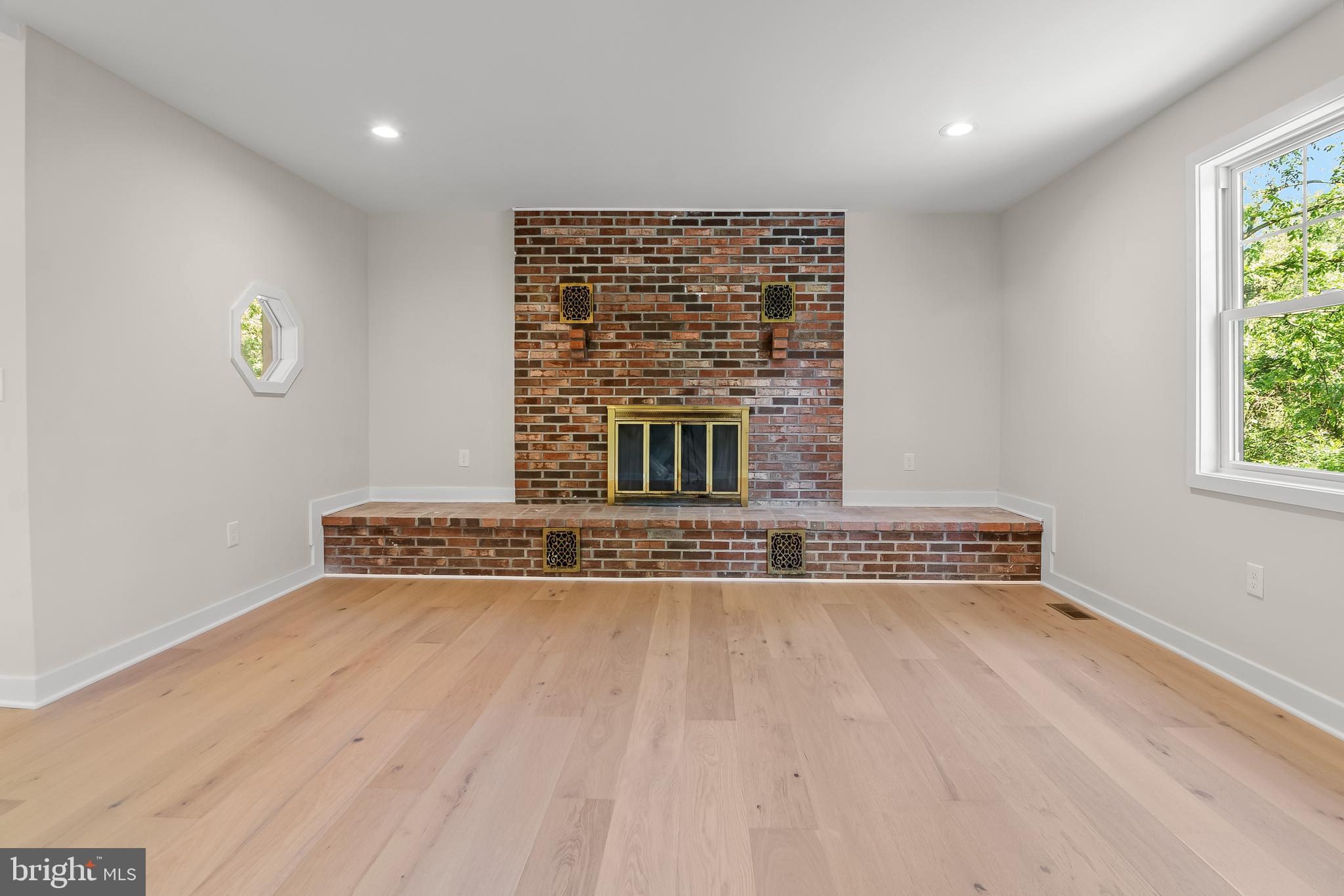 7311 Rockridge Road Baltimore, MD 21207 - Photo 11 of 23