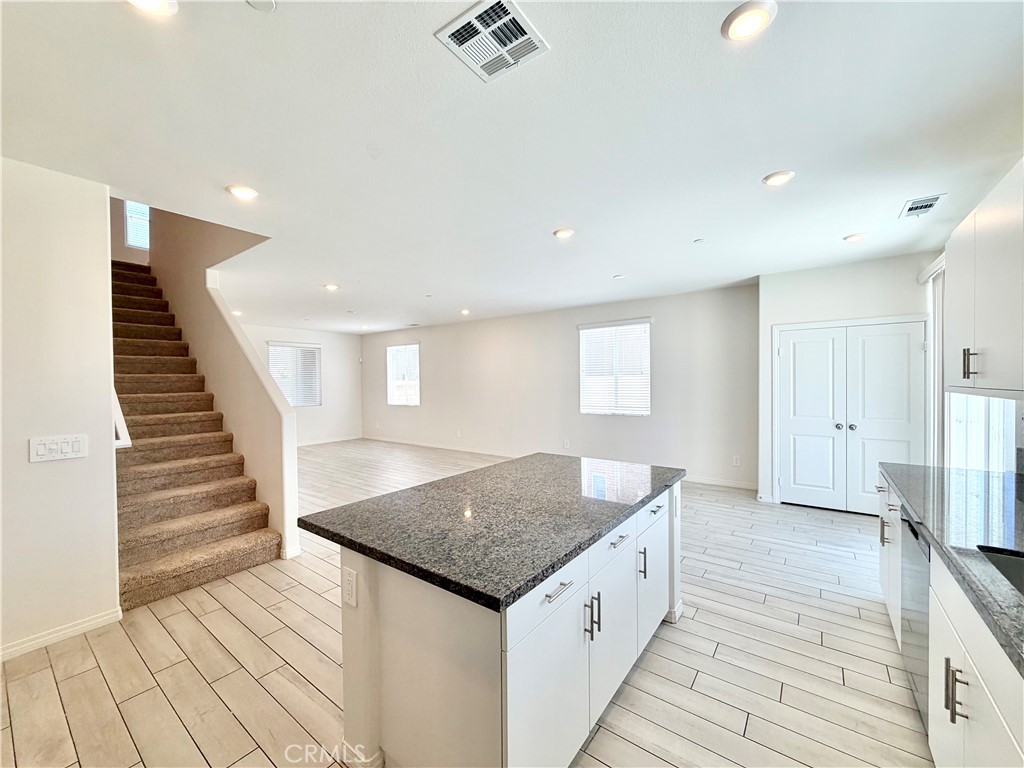 29949 Ballast Road Menifee, CA 92584 - Photo 9 of 41