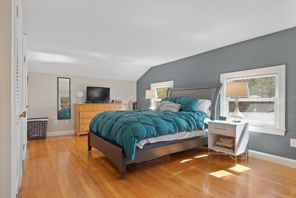 54 Fisher Road Weymouth, MA 02190 - Photo 15 of 42 Gallery Image 15