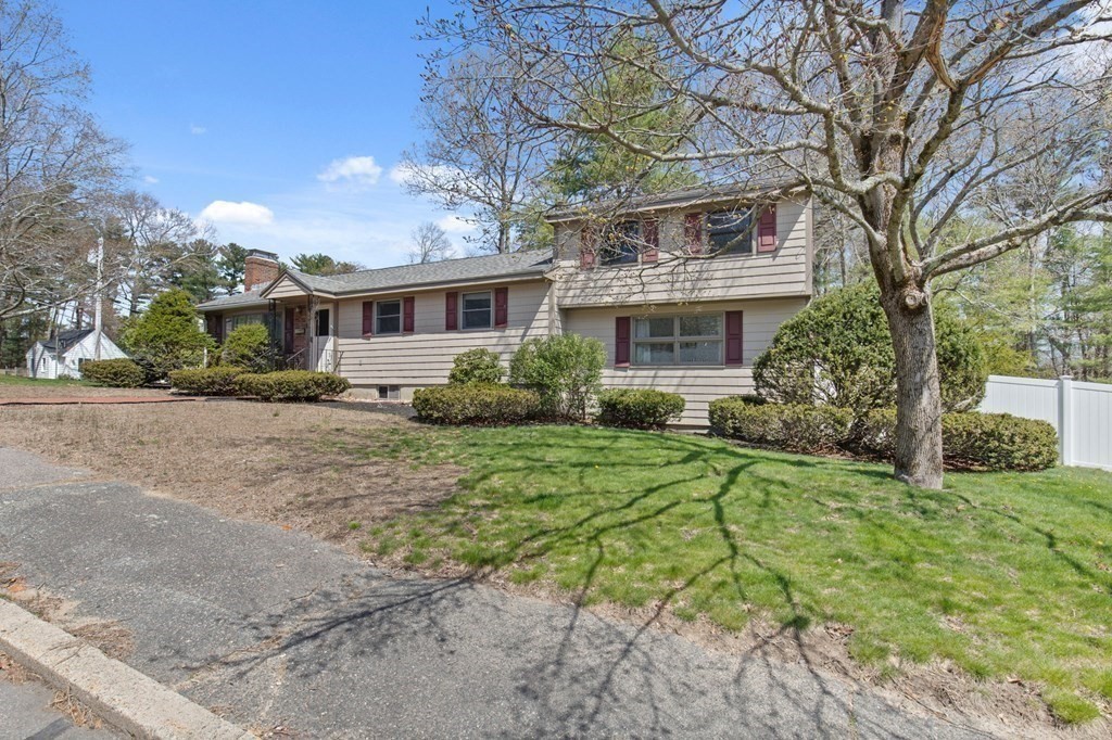 54 Fisher Road Weymouth, MA 02190 - Photo 35 of 42 Gallery Image 35