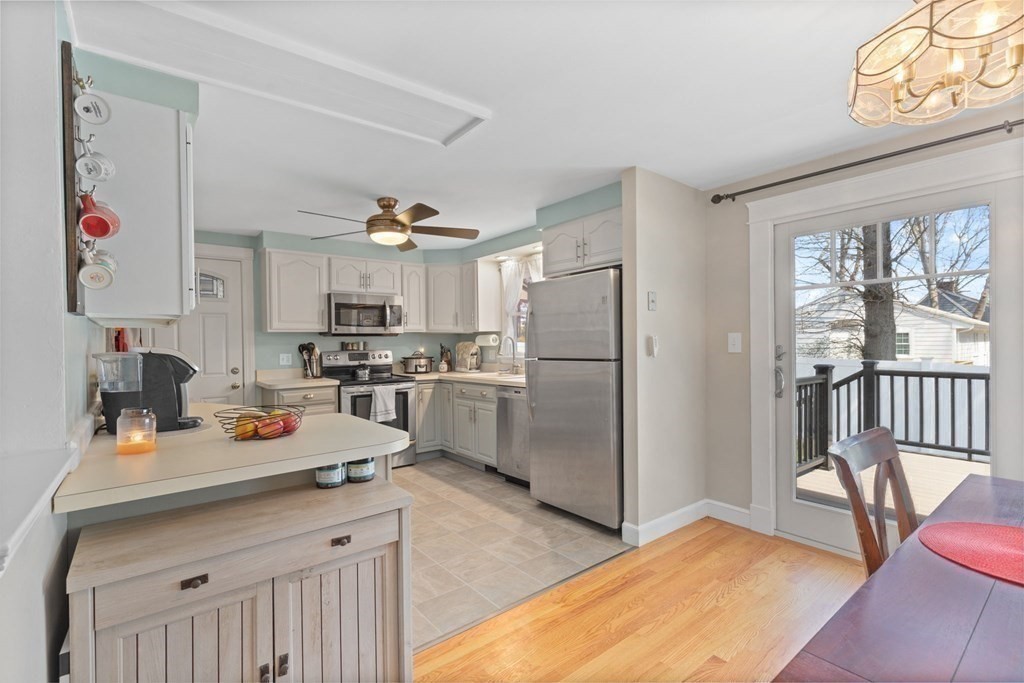54 Fisher Road Weymouth, MA 02190 - Photo 7 of 42 Gallery Image 7