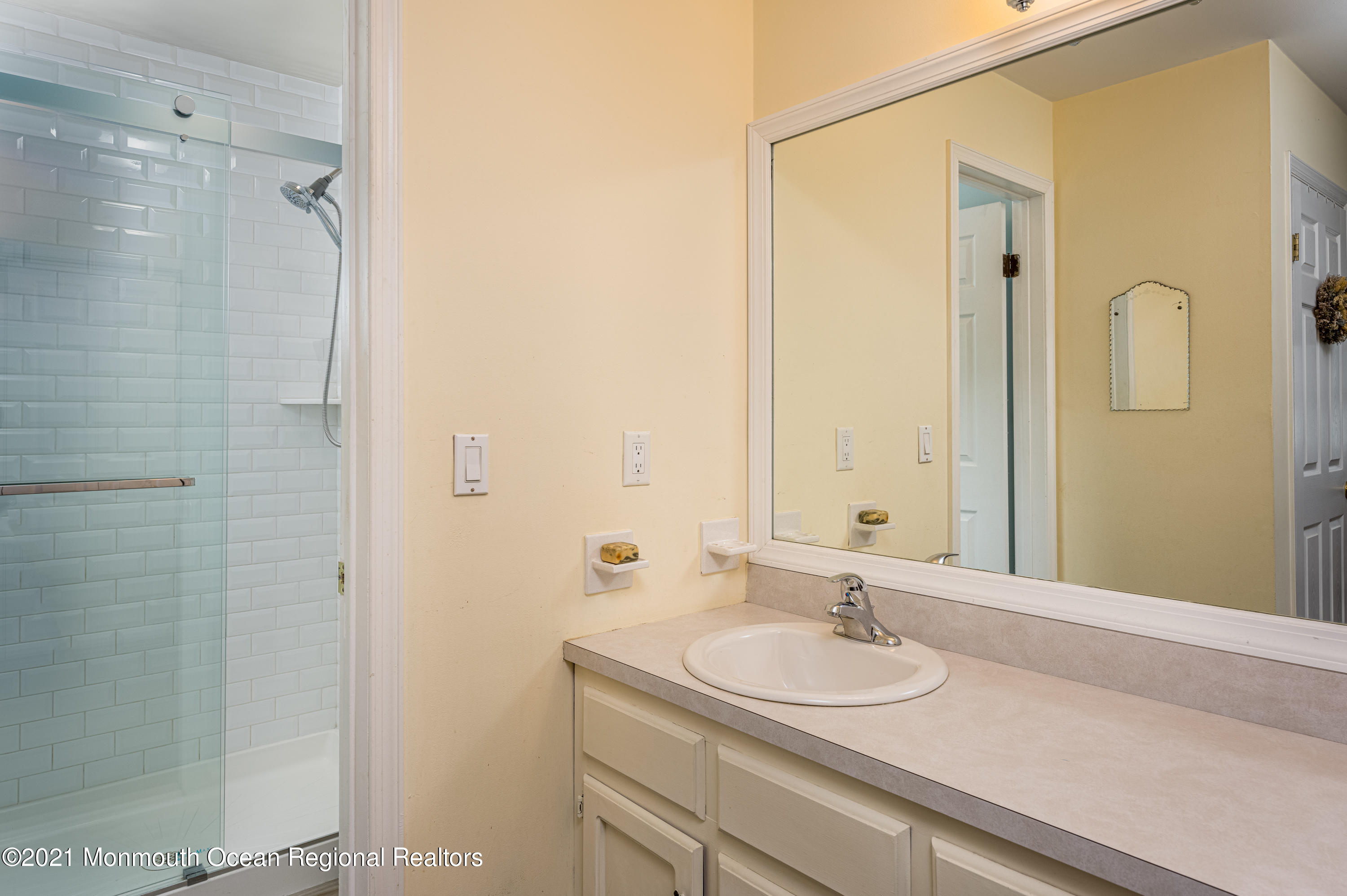5 Spicy Pond Road Howell, NJ 07731 - Photo 18 of 24 5 Spicy Pond Rd-31