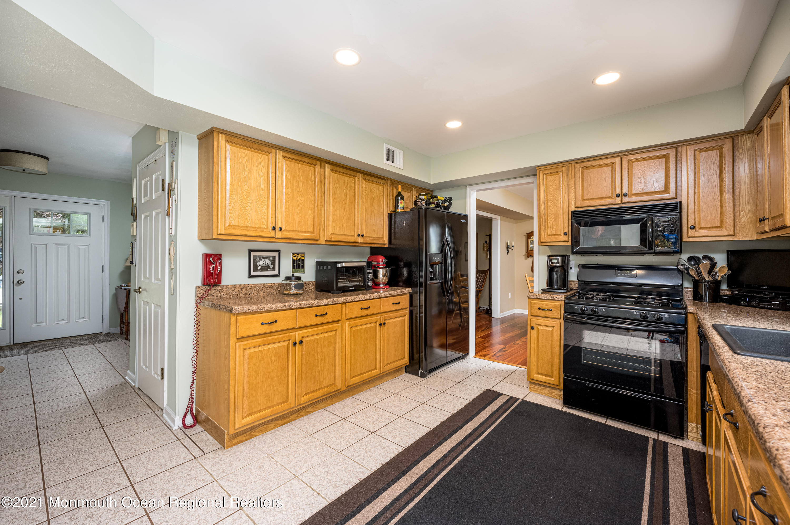 5 Spicy Pond Road Howell, NJ 07731 - Photo 10 of 24 5 Spicy Pond Rd-19