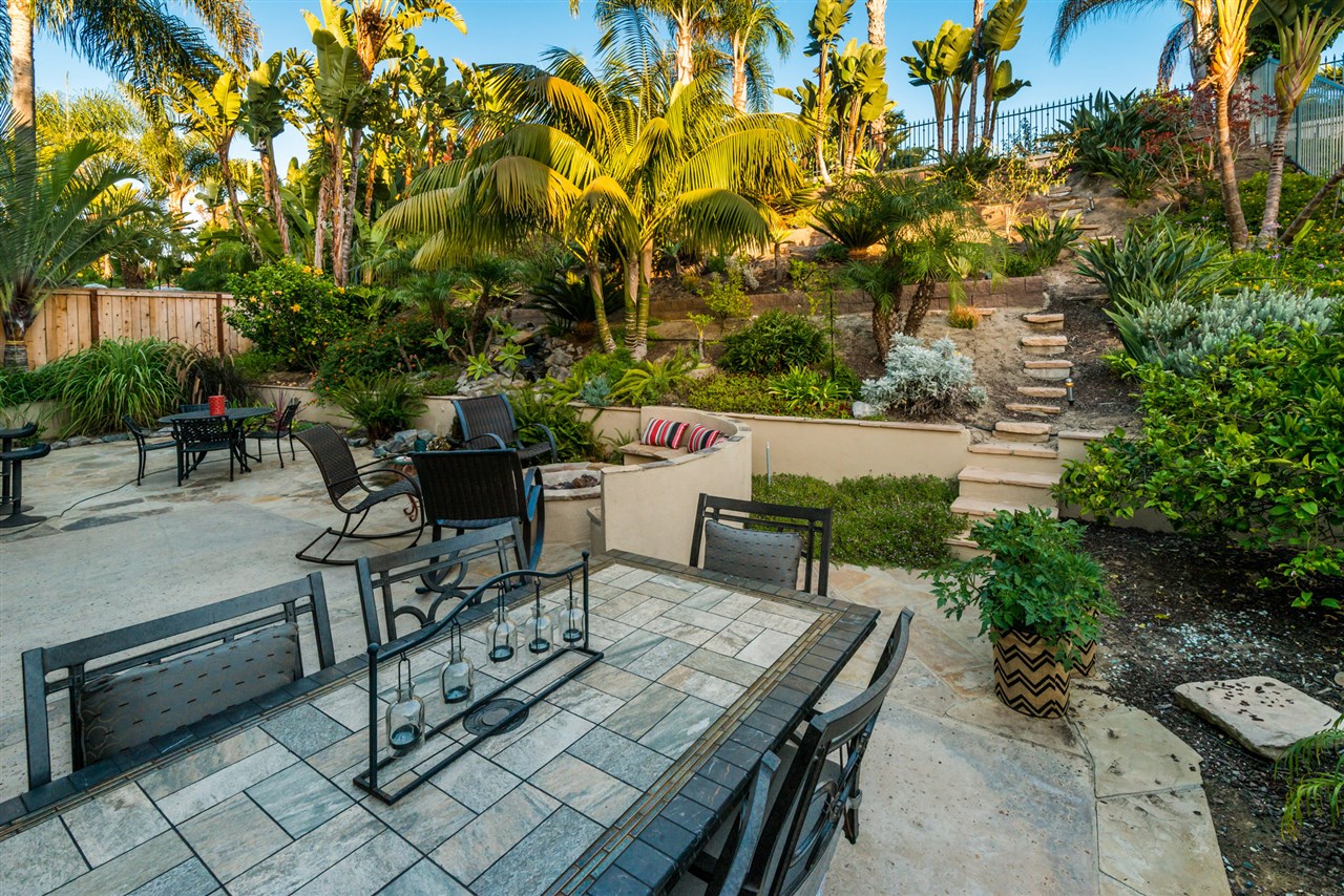 1756 Blackbird Circle Carlsbad, CA 92011 - Photo 2 of 25