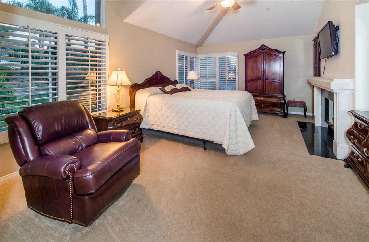 1756 Blackbird Circle Carlsbad, CA 92011 - Photo 13 of 25