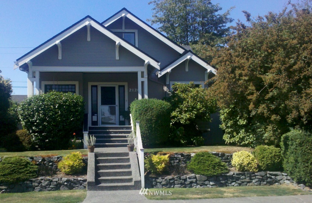2128 Rockefeller Avenue Everett, WA 98201 - Photo 1 of 1