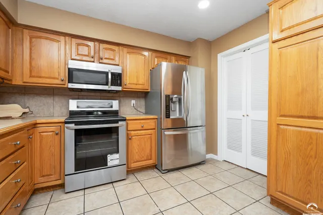 $324,900 | 3510 West 9th Court, Lawrence, KS 66049