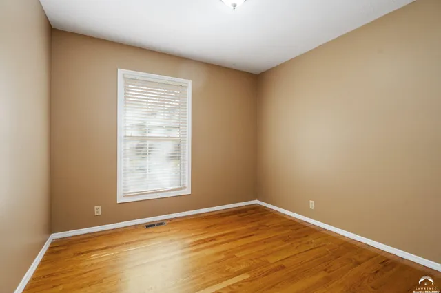 $324,900 | 3510 West 9th Court, Lawrence, KS 66049