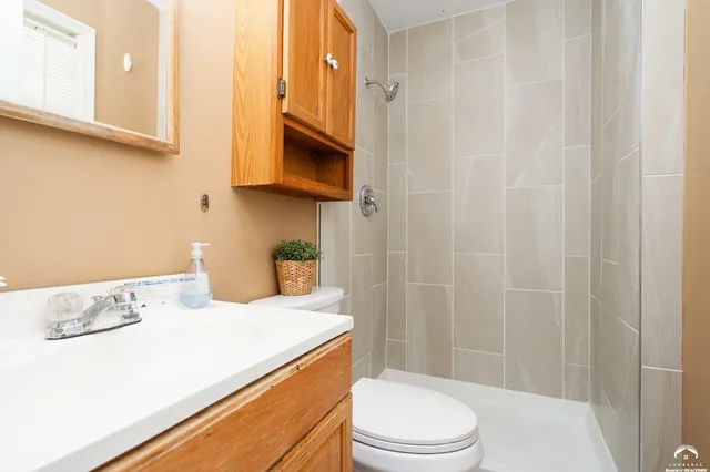 $324,900 | 3510 West 9th Court, Lawrence, KS 66049