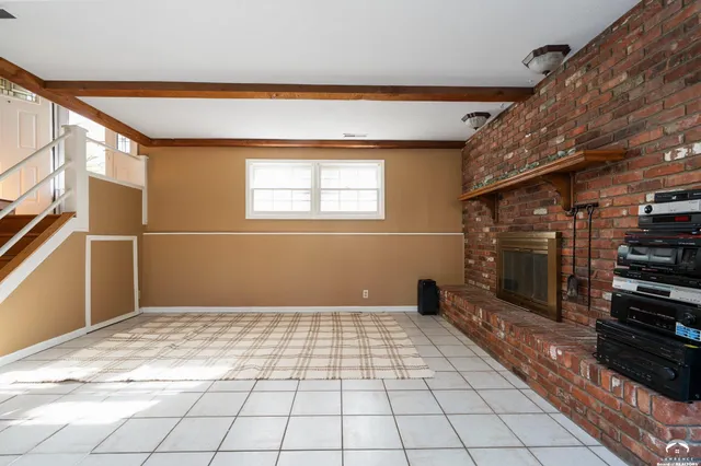 $324,900 | 3510 West 9th Court, Lawrence, KS 66049