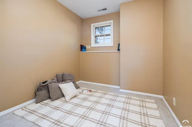 $324,900 | 3510 West 9th Court, Lawrence, KS 66049