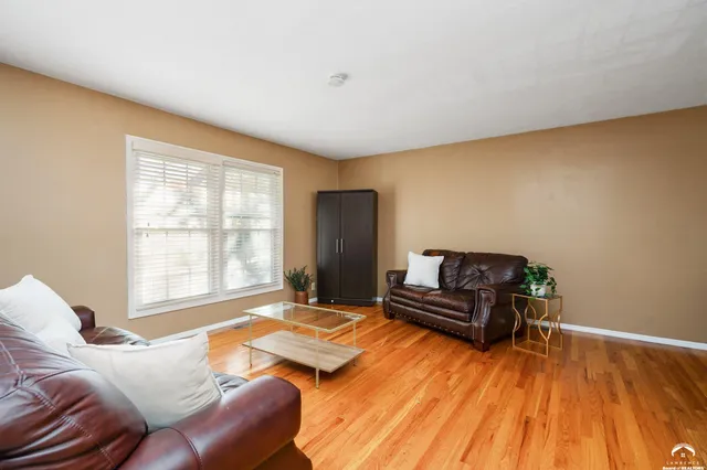 $324,900 | 3510 West 9th Court, Lawrence, KS 66049