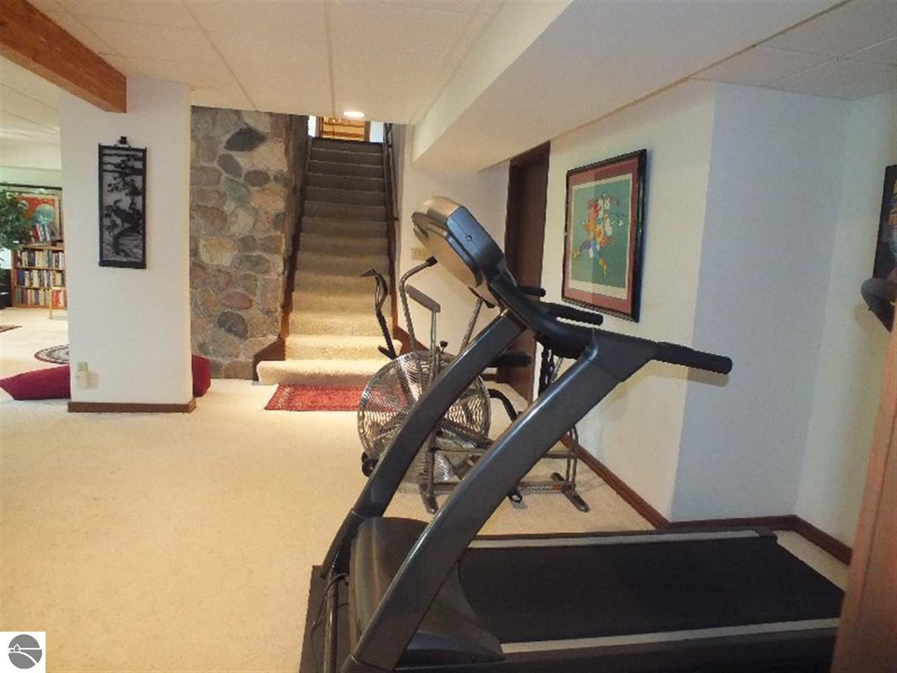 10811 Bluff Road Traverse City, MI 49686 - Photo 44 of 58 1784702-43.JPG