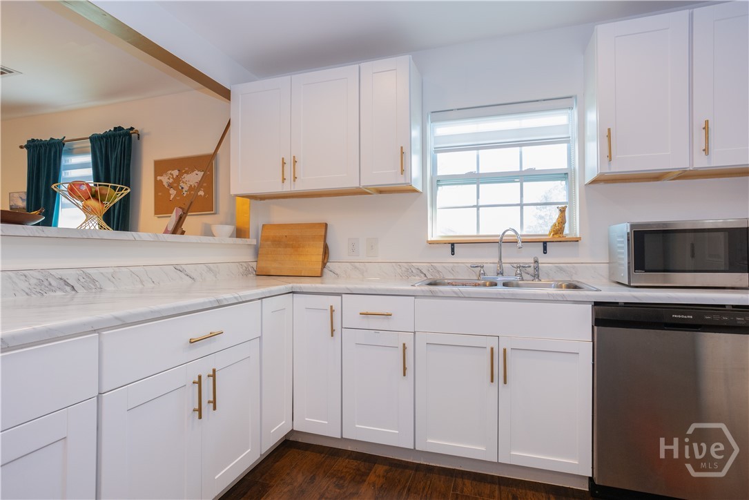 7 Fluke Avenue Savannah, GA 31405 - Photo 19 of 47