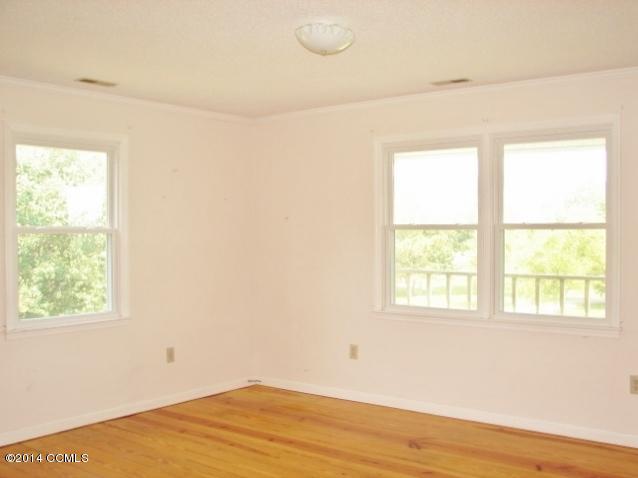 178 Great Neck Landing Road Hubert, NC 28539 - Photo 12 of 29 DSC07802 (640x480)
