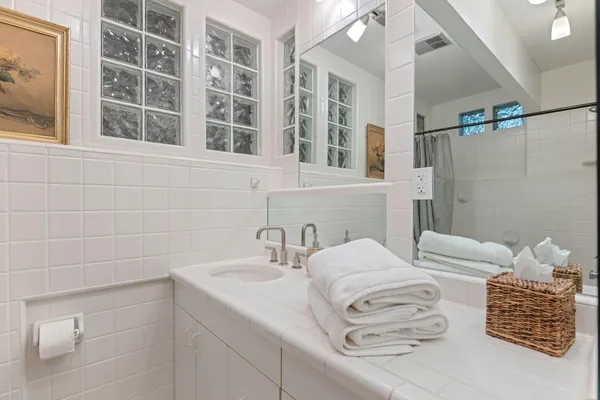$2,499,000 | 2919 Kenmore Place, Santa Barbara, CA 93105