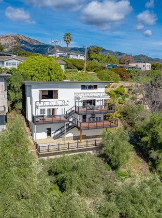 $2,499,000 | 2919 Kenmore Place, Santa Barbara, CA 93105
