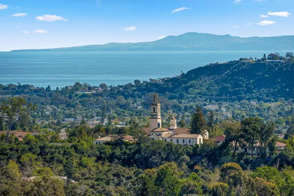 $2,499,000 | 2919 Kenmore Place, Santa Barbara, CA 93105