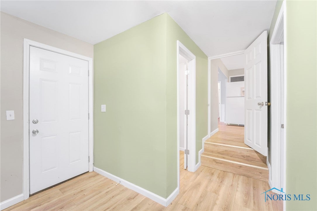 1702 Fairfax Road Toledo, OH 43613 - Photo 9 of 22 Gallery Image 9