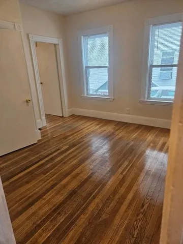 $2,200 | 32 Valley Everett Ma, Unit 1, Everett, MA 02149