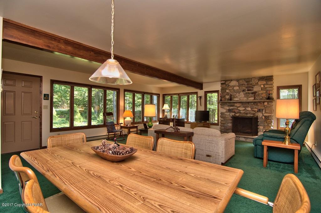 2161 Red Spruce Road Pocono Pines, PA 18350 - Photo 4 of 13 Dining
