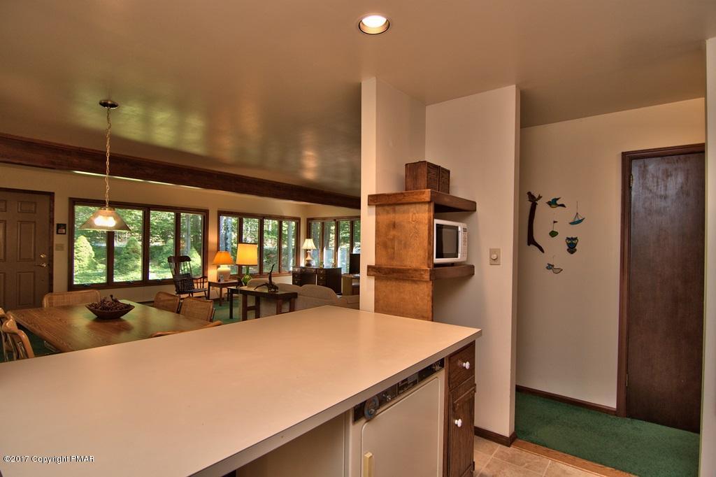 2161 Red Spruce Road Pocono Pines, PA 18350 - Photo 7 of 13 Kitchen