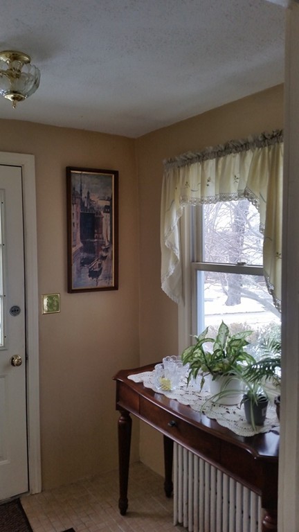 23 Marconi Road Worcester, MA 01606 - Photo 2 of 16 Gallery Image 2