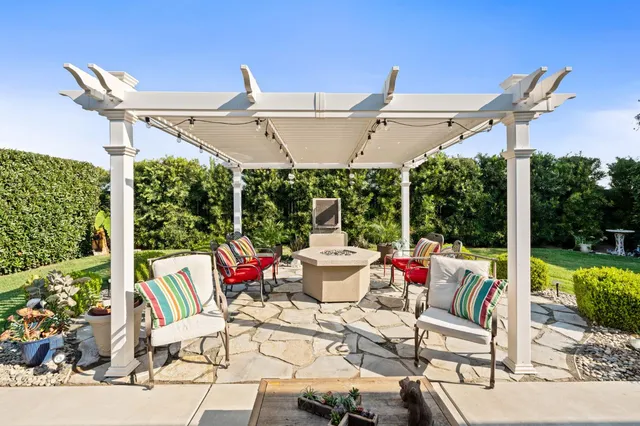 $585,000 | 2237 Donner Avenue, Clovis, CA 93611