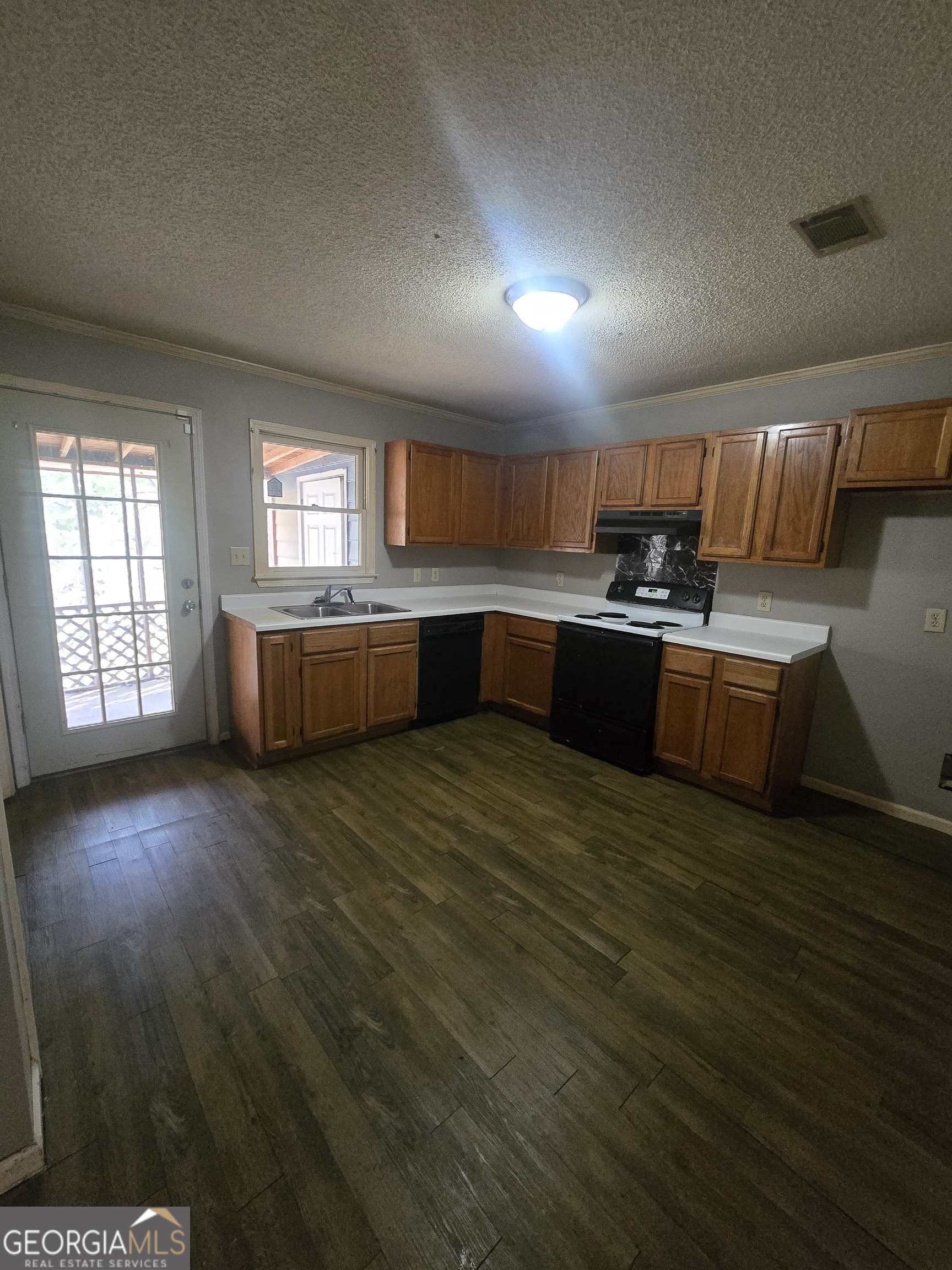 4525 Greenfields Road Macon, GA 31210 - Photo 7 of 11