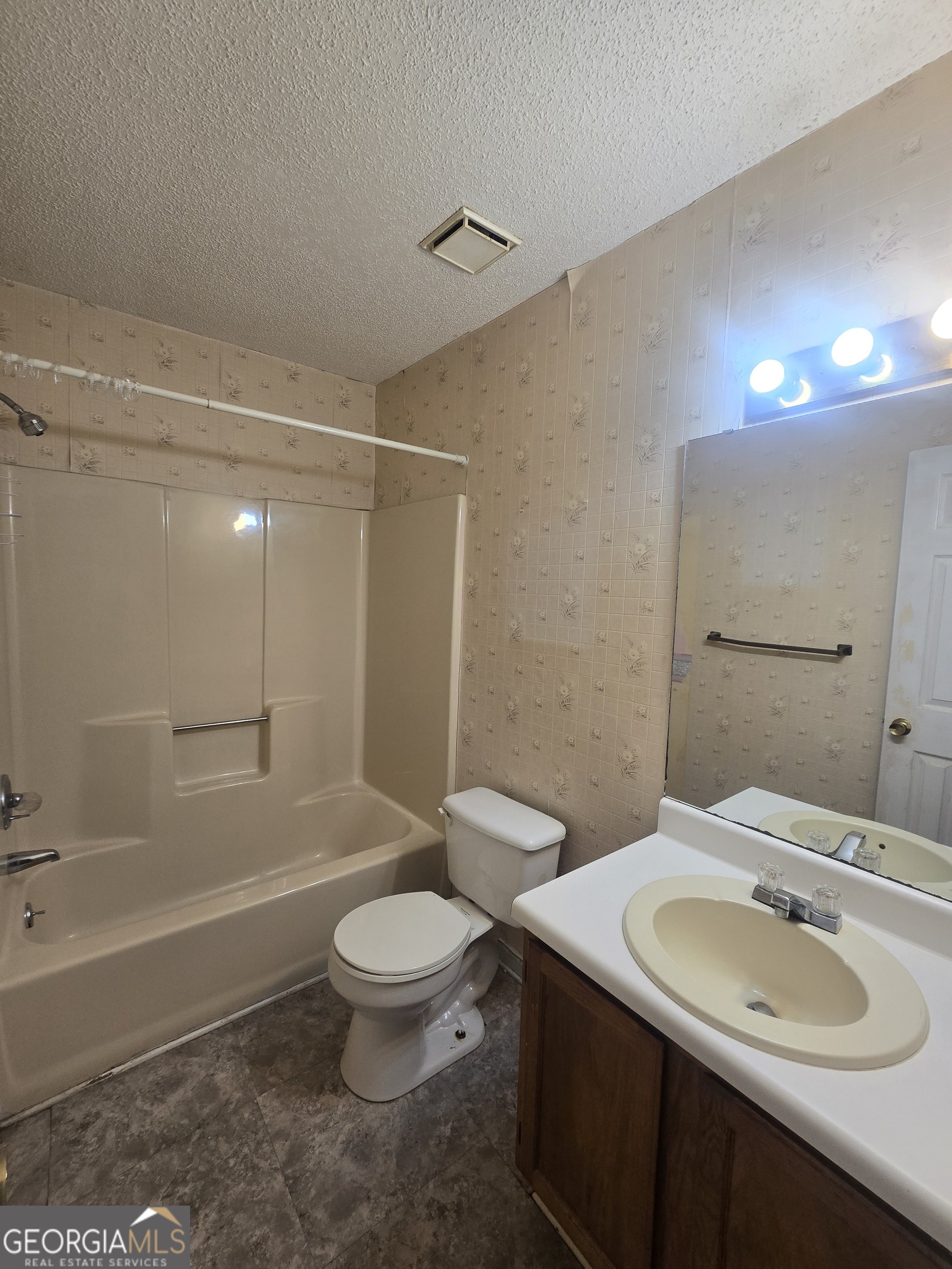 4525 Greenfields Road Macon, GA 31210 - Photo 8 of 11