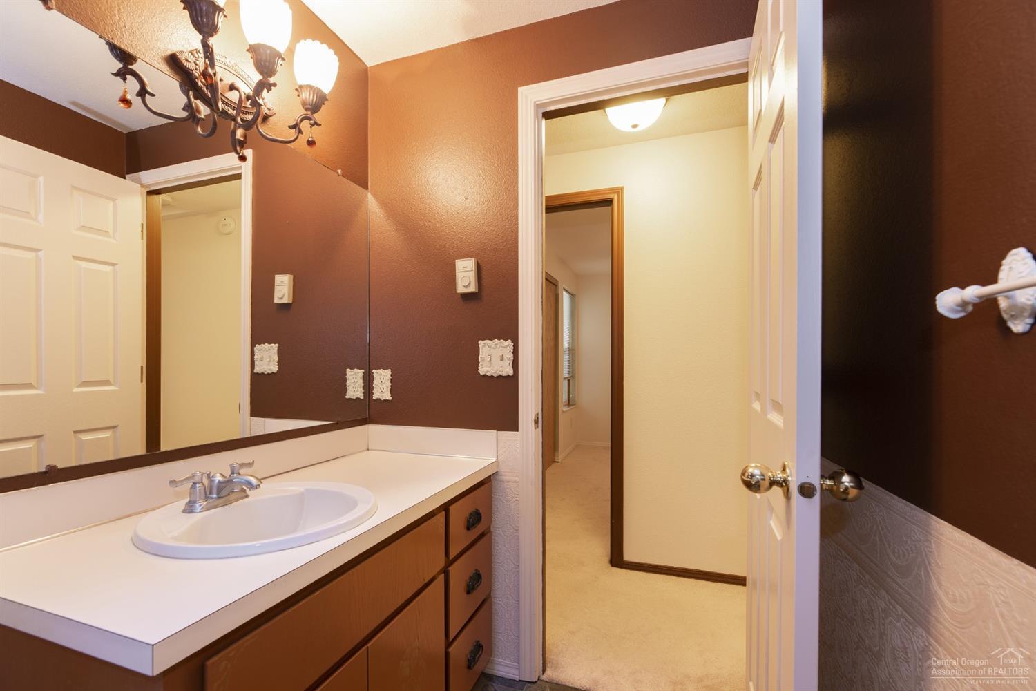 19261 Shoshone Road Bend, OR 97702 - Photo 12 of 25 Additional Photo