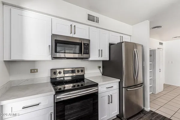 $4,300 | 1213 East Riviera Drive, Tempe, AZ 85282