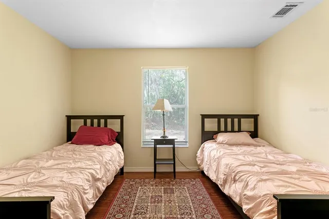 $2,400 | 1343 Highland Avenue Northwest, Tarpon Springs, FL 34689