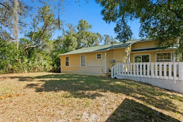 $2,400 | 1343 Highland Avenue Northwest, Tarpon Springs, FL 34689