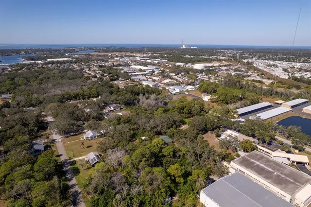 $2,400 | 1343 Highland Avenue Northwest, Tarpon Springs, FL 34689