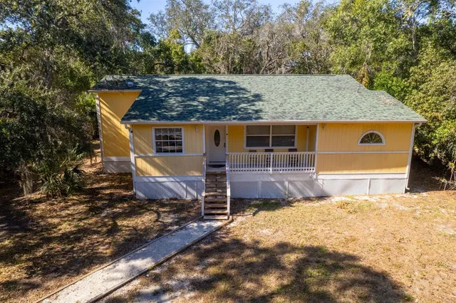 $2,400 | 1343 Highland Avenue Northwest, Tarpon Springs, FL 34689